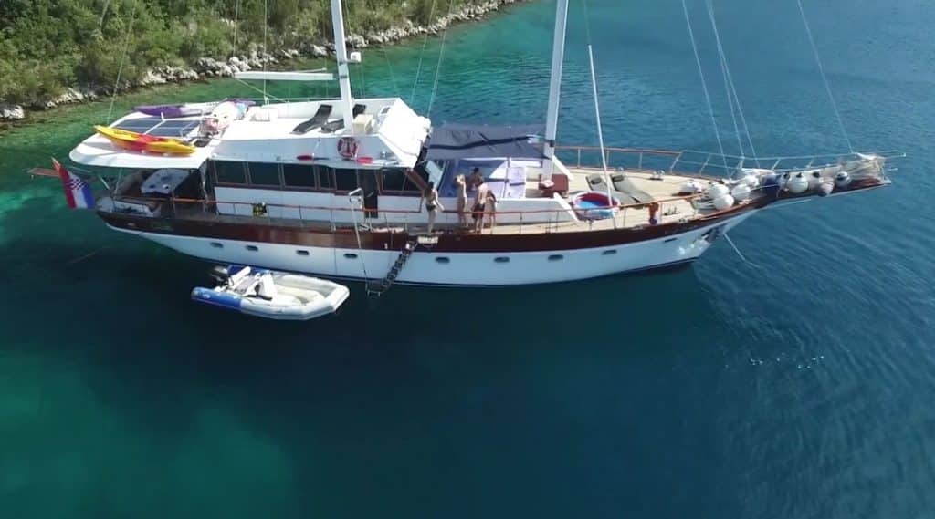 location yacht Goleta Vito