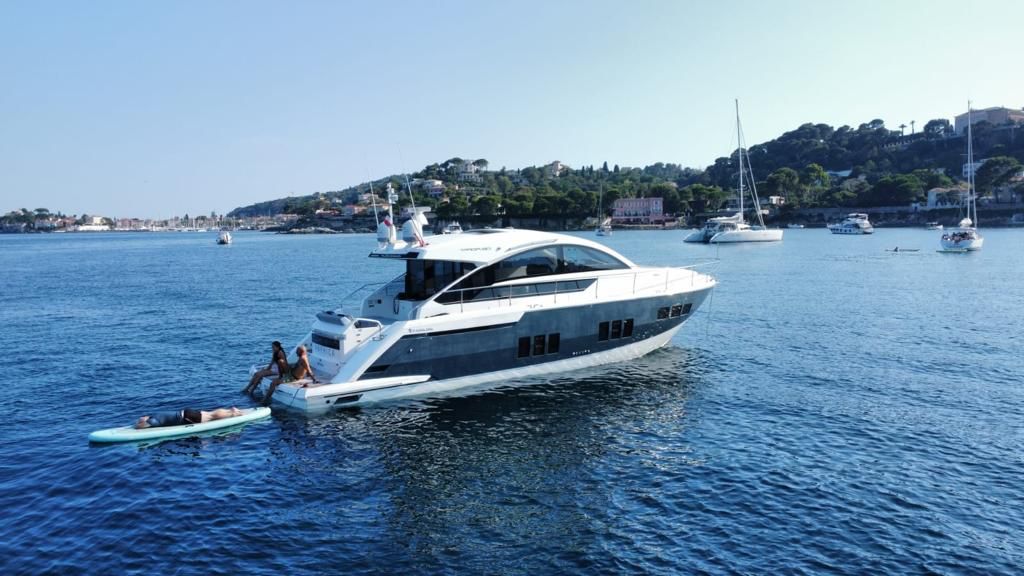 location yacht Fairline 50 GT (2011)