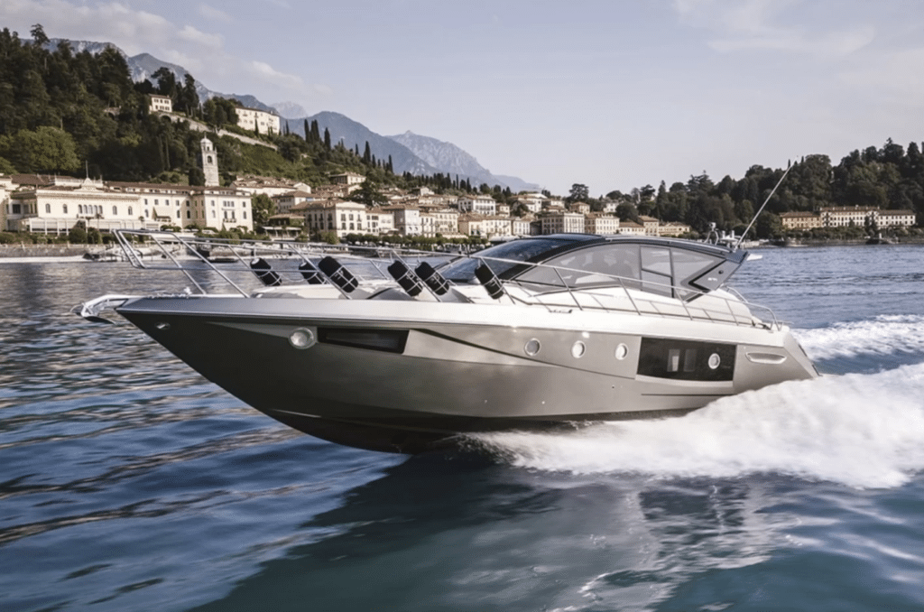 location yacht CRANCHI 44